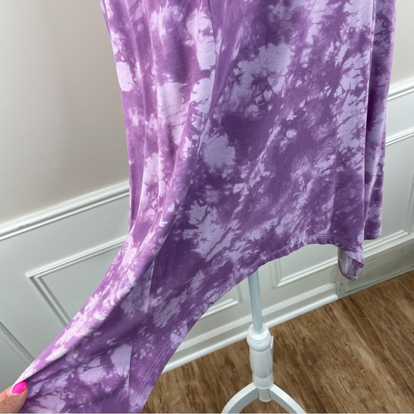 Torrid Super Soft V-Neck Handkerchief Cami. SZ:0. Purple Tie-Die. - Picture 5 of 14